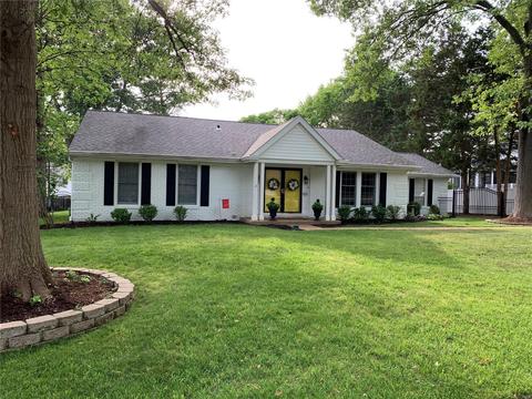 926 Camargo Dr, Ballwin, MO 63011 photo 1