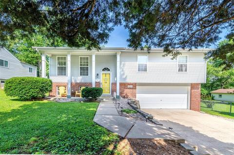 3543 High Dr, Saint Ann, MO 63074 photo 1
