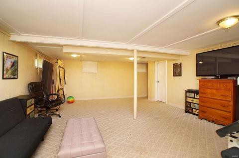811 Bordeaux, Ballwin, MO 63011 photo 19
