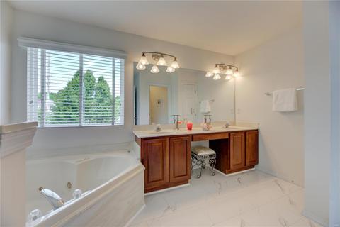 333 Carr Mnr, Ballwin, MO 63021 photo 16