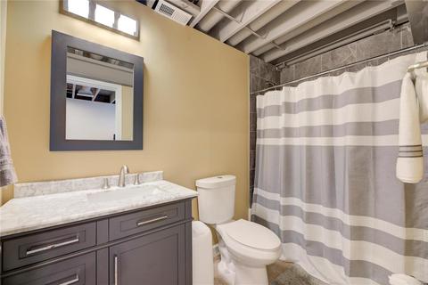 333 Carr Mnr, Ballwin, MO 63021 photo 24