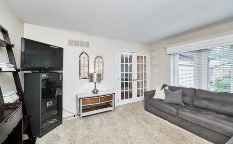 1044 Del Ebro, Ballwin, MO 63011 photo 17