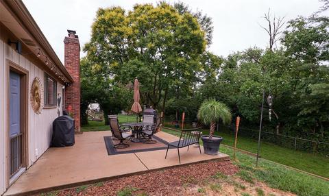 1044 Del Ebro, Ballwin, MO 63011 photo 6