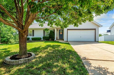 12 Royallridge Ct, O'fallon, MO 63368 photo 2