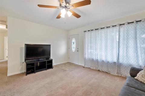 402 Duchesne Ave, O'fallon, MO 63366 photo 4