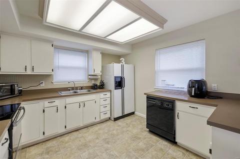 402 Duchesne Ave, O'fallon, MO 63366 photo 6
