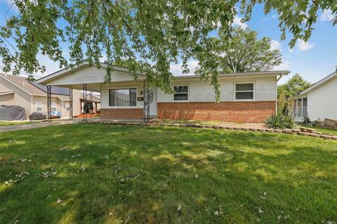 402 Duchesne Ave, O'fallon, MO 63366 photo 2