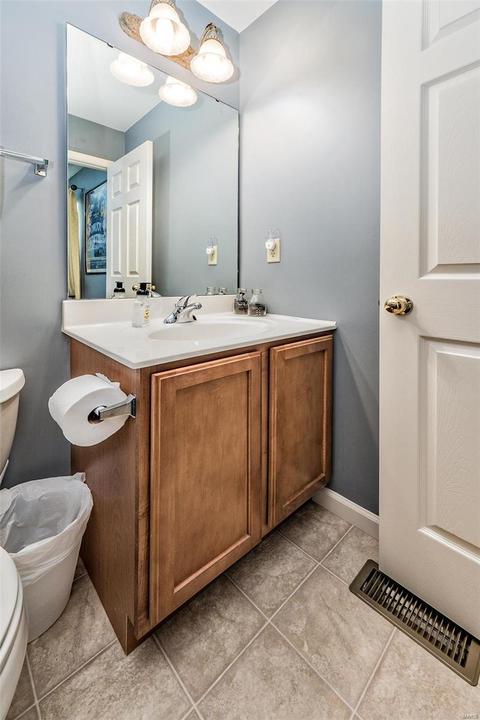 716 Obrecht, O'fallon, MO 63366 photo 24