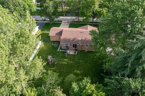 271 Spring Oaks Dr, Ballwin, MO 63011 photo 2