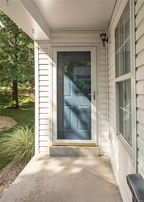 1529 Forest Springs Dr, Ballwin, MO 63021 photo 3