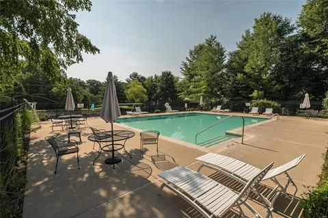 1529 Forest Springs Dr, Ballwin, MO 63021 photo 26