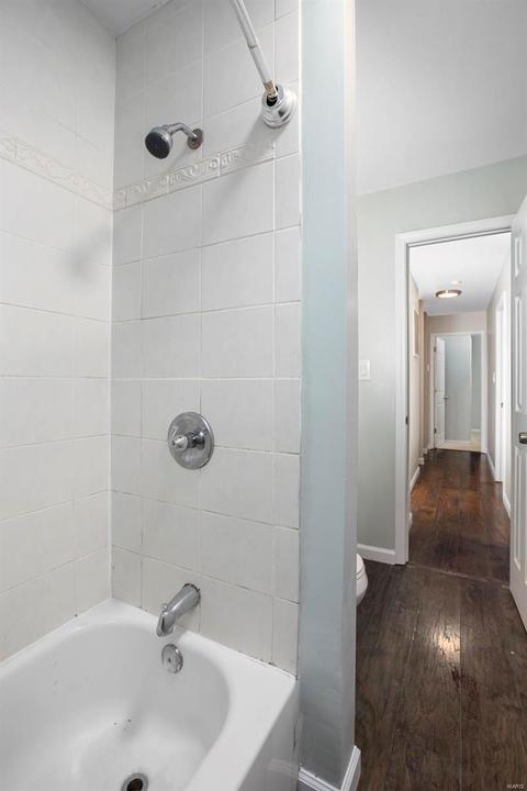905 Crestland, Ballwin, MO 63011 photo 24