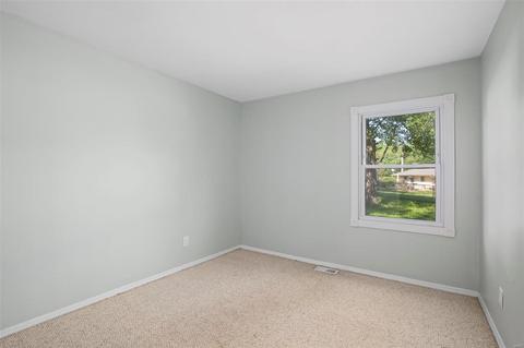 905 Crestland, Ballwin, MO 63011 photo 19