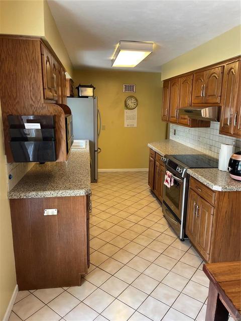 132 Lock Dr, Ballwin, MO 63011 photo 4
