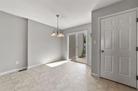 455 Wild Oak Dr, O'fallon, MO 63368 photo 4