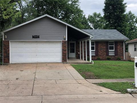1349 Taos, Saint Louis, MO 63138 photo 1