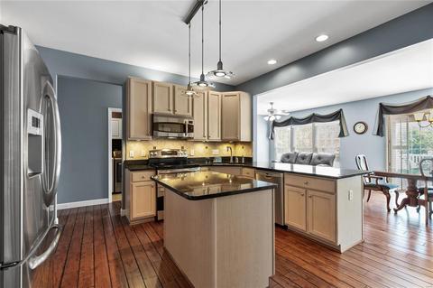 1806 Heather Glen Ct, Lake Saint Louis, MO 63367 photo 9