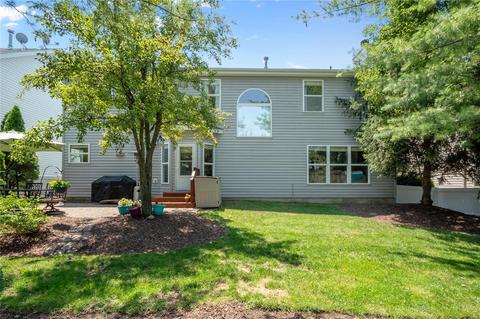 271 Arbor Trl, Ballwin, MO 63021 photo 4