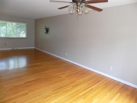 33 Roland Ave, Ballwin, MO 63021 photo 7