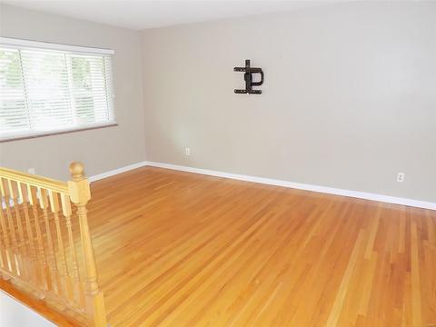 33 Roland Ave, Ballwin, MO 63021 photo 9