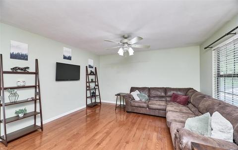 814 Wild Hawk Dr, Eureka, MO 63025 photo 4