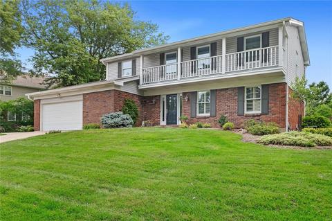 934 Baintree Ln, Ballwin, MO 63011 photo 2