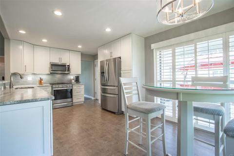 254 Greenburn Dr, Weldon Spring, MO 63304 photo 7