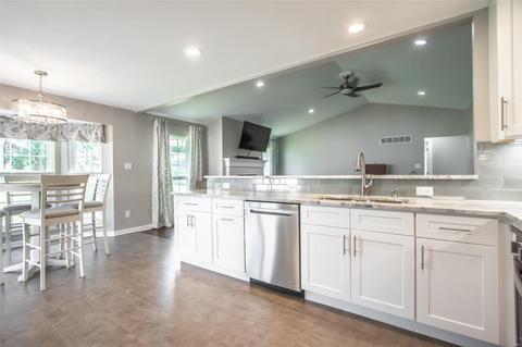 254 Greenburn Dr, Weldon Spring, MO 63304 photo 8