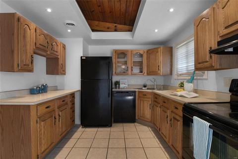 124 Coral Ter, Ballwin, MO 63011 photo 10