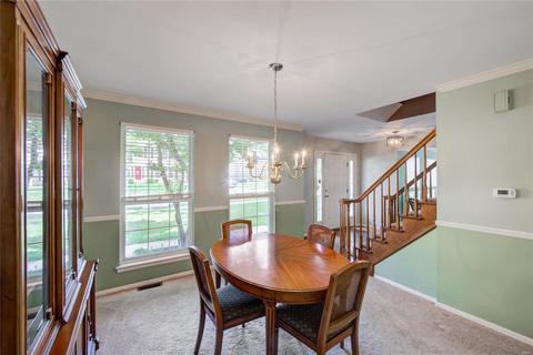 413 Alverston Ct, Ballwin, MO 63021 photo 3