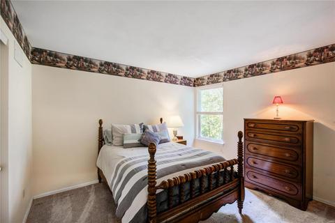 413 Alverston Ct, Ballwin, MO 63021 photo 15