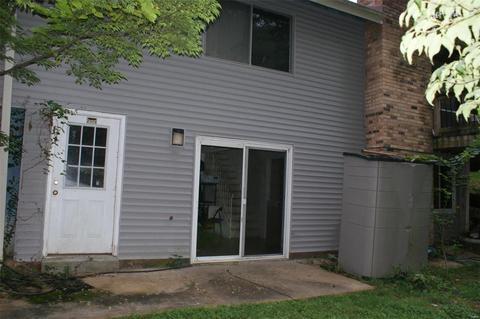 822 Mayfair Park Ct, Manchester, MO 63021 photo 2