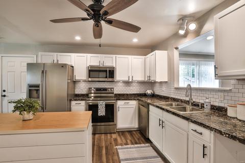 409 Saint Patrick Dr, O'fallon, MO 63366 photo 9