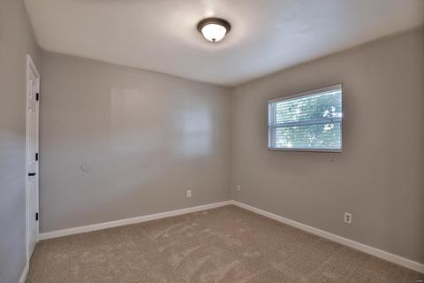 409 Saint Patrick Dr, O'fallon, MO 63366 photo 17