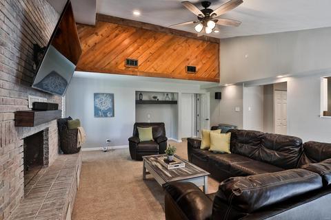 409 Saint Patrick Dr, O'fallon, MO 63366 photo 12