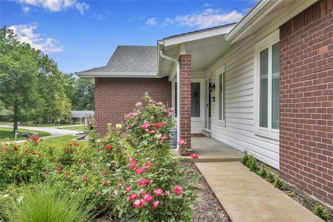 479 Maymont Dr, Ballwin, MO 63011 photo 3