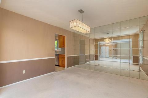 831 Green Lantern, Ballwin, MO 63011 photo 7