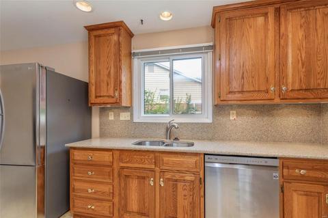 831 Green Lantern, Ballwin, MO 63011 photo 10