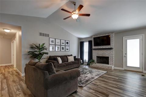 7176 Oak Stream Dr, O'fallon, MO 63368 photo 9