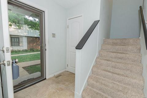 13357 Hiddendale Ln, Ballwin, MO 63021 photo 4