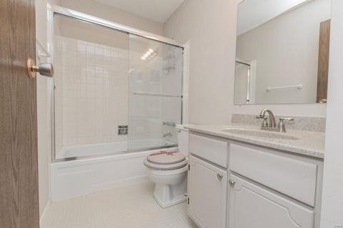 13357 Hiddendale Ln, Ballwin, MO 63021 photo 24