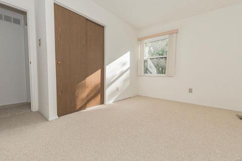13357 Hiddendale Ln, Ballwin, MO 63021 photo 20