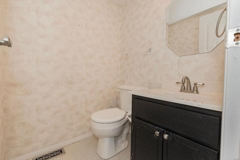 13357 Hiddendale Ln, Ballwin, MO 63021 photo 19