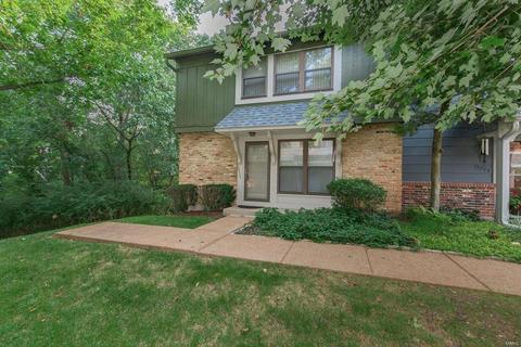 13357 Hiddendale Ln, Ballwin, MO 63021 photo 1