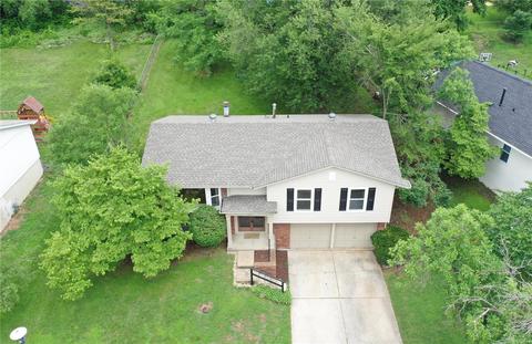 938 Bellestri Dr, Ballwin, MO 63021 photo 3