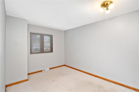 61 Roland Ave, Ballwin, MO 63021 photo 14