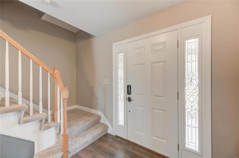 808 Pine Village Ct, Ballwin, MO 63021 photo 2