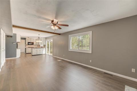 808 Pine Village Ct, Ballwin, MO 63021 photo 17