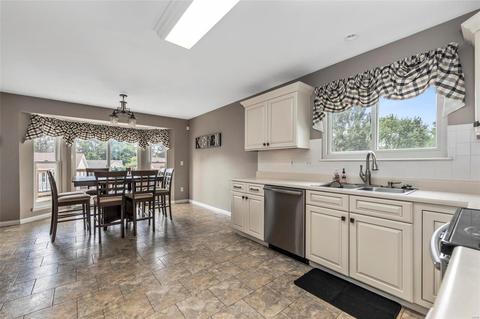 208 Danielle Elizabeth Ln, O'fallon, MO 63366 photo 12