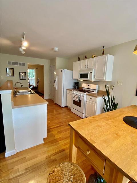 408 Summit Tree, Fenton, MO 63026 photo 8